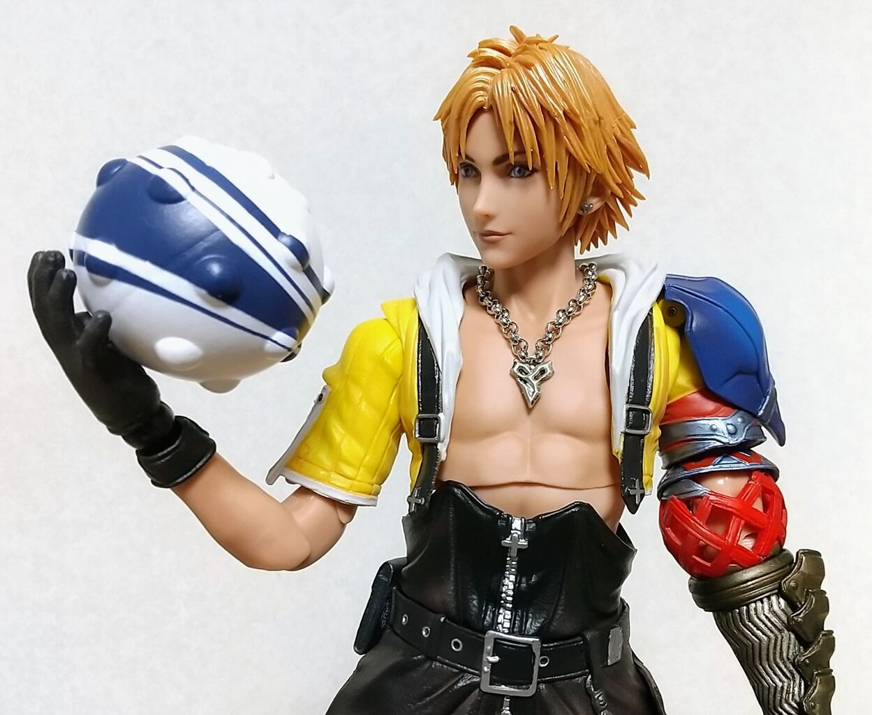 ブリッツボール!】ファイナルファンタジーX PLAY ARTS改 ブリッツボール!】ファイナルファンタジーX PLAY ARTS改