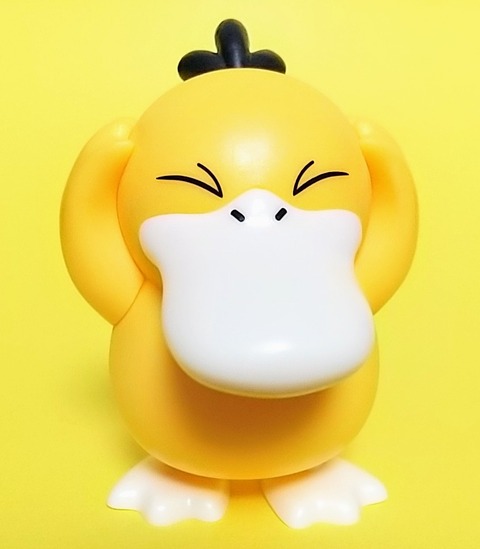 【激レア】ミニポケキーチェーン　ゼニガメ　コダック　ゼンマイ　ジオラマ　動作OK 激レア】ミニポケキーチェーン ゼニガメ コダック ゼンマイ ジオラマ