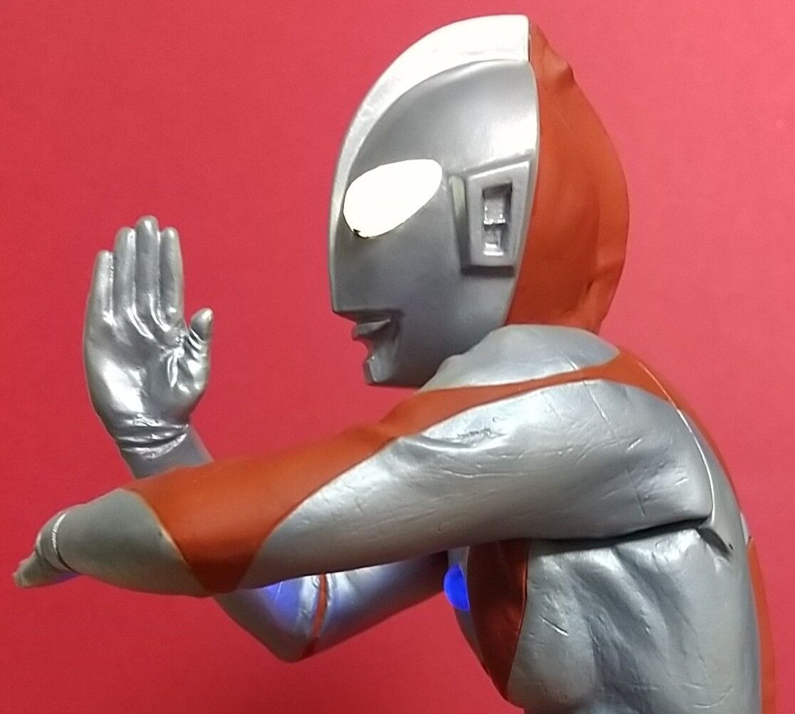 大怪獣 ウルトラマン(Cタイプ) スペシウム光線ポーズ 発光Ver.-