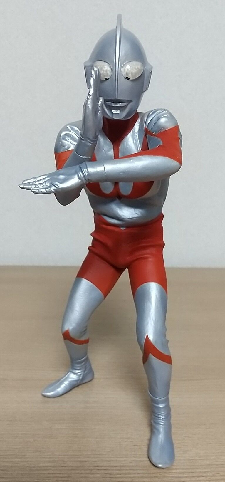 大怪獣シリーズ ウルトラマン(Cタイプ) スペシウム光線ポーズ 発光Ver ...