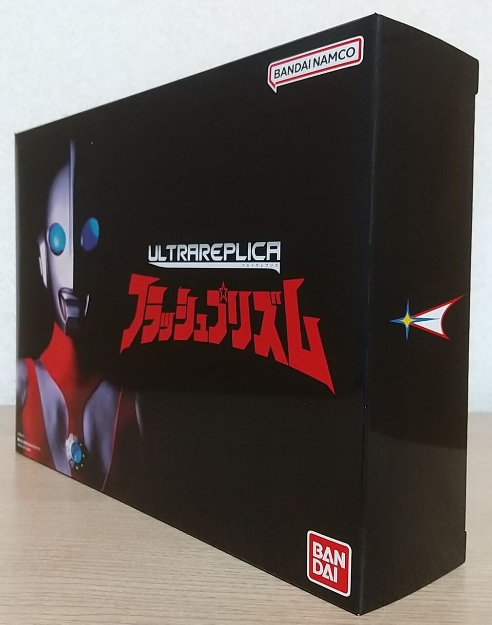 BANDAI - ウルトラレプリカ フラッシュプリズム ウルトラレプリカ フラッシュプリズム | ウルトラマンシリーズ
