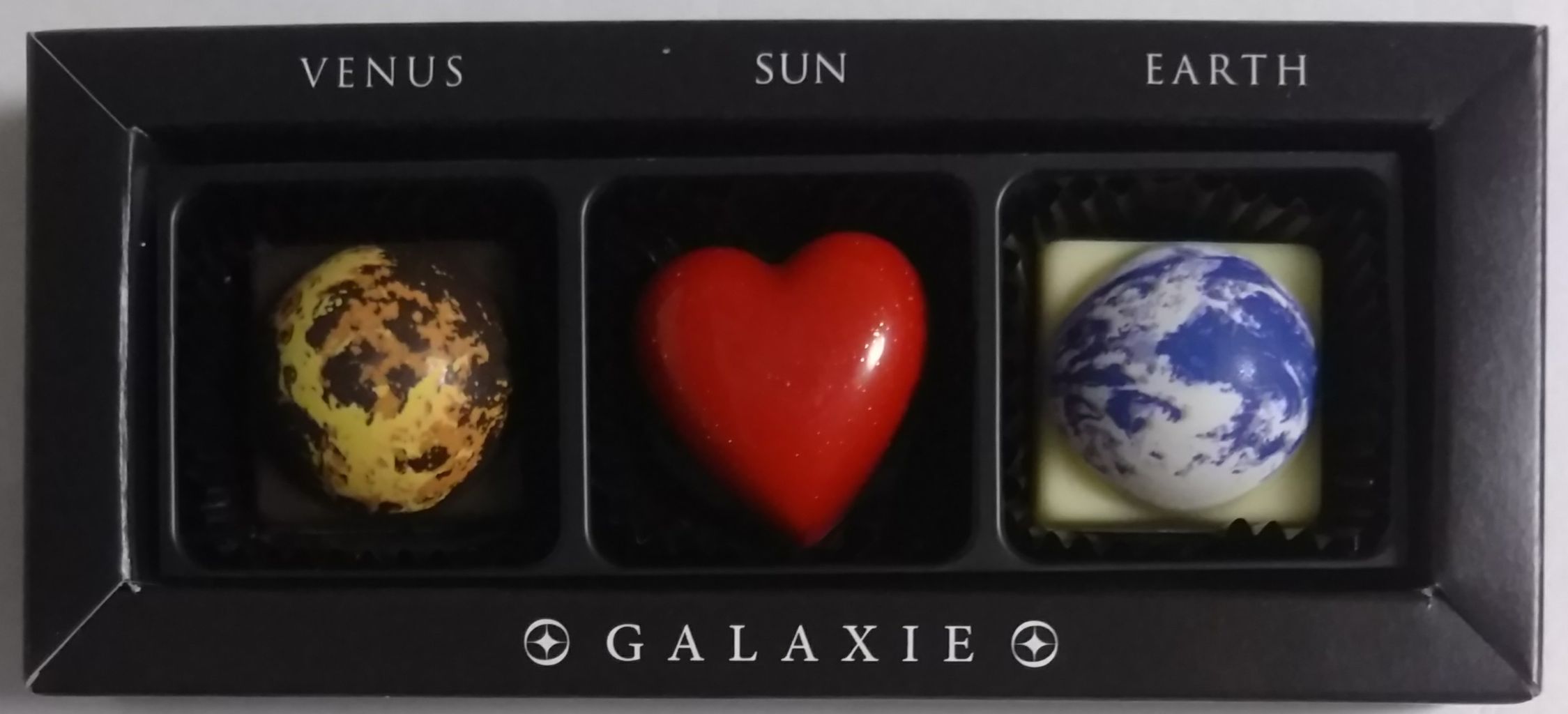 バレンタイン19 特集 惑星の形のチョコレート ギャラクシショコラ Chaos Hobby Blog バレンタイン19 特集 惑星の形のチョコレート ギャラクシショコラ Chaos Hobby Blog