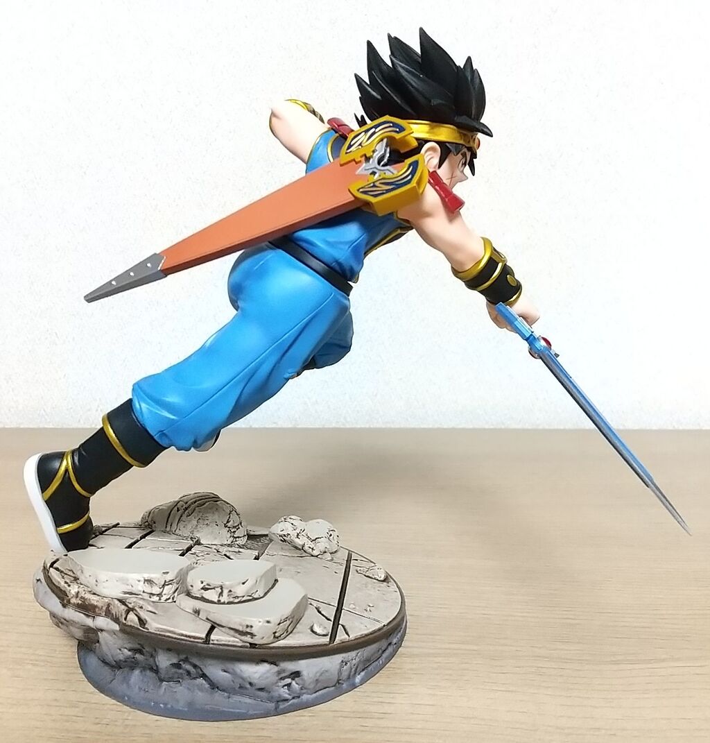 LEDで竜の紋章が発光！】ドラゴンクエスト ダイの大冒険 ARTFX J ダイ
