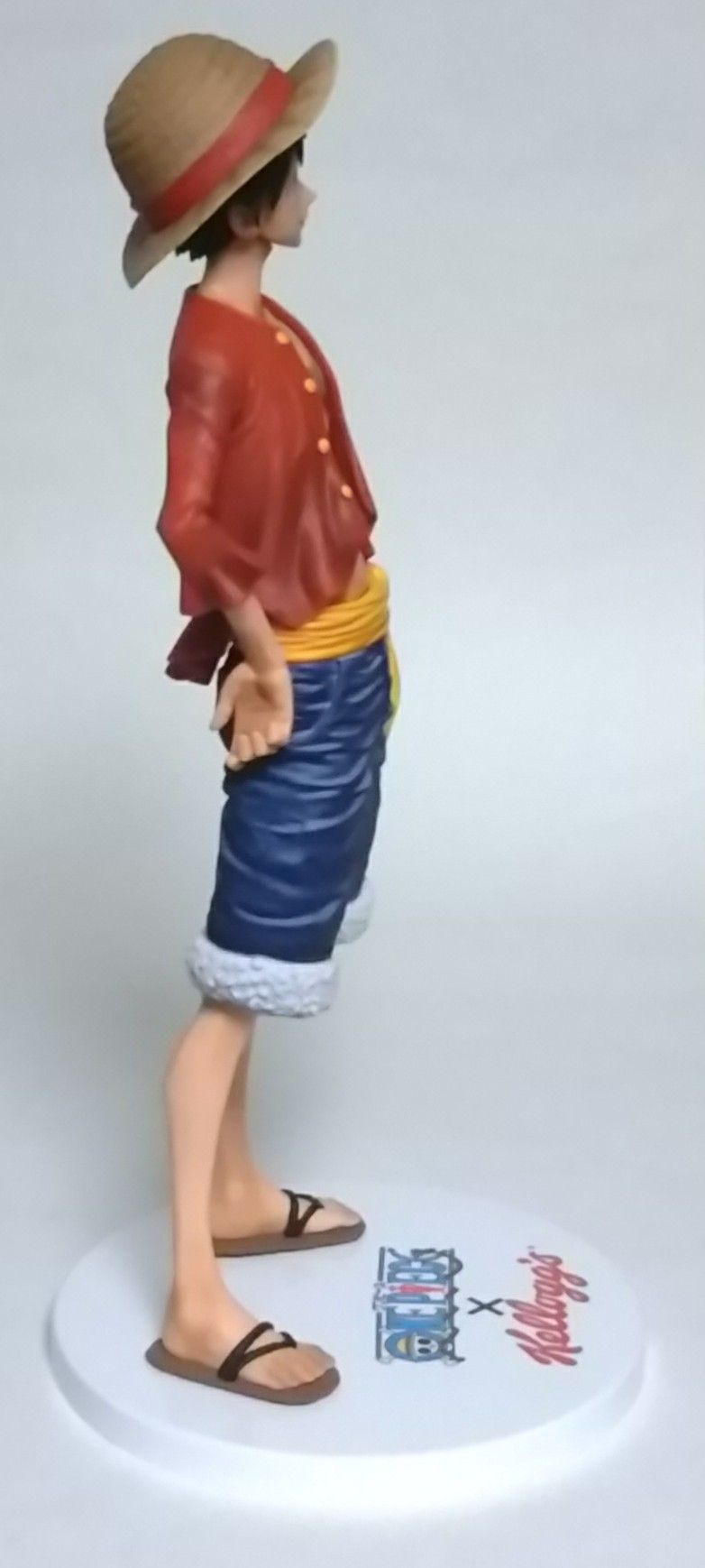 箱などがケロッグ仕様！キャンペーン当選品のルフィのフィギュア