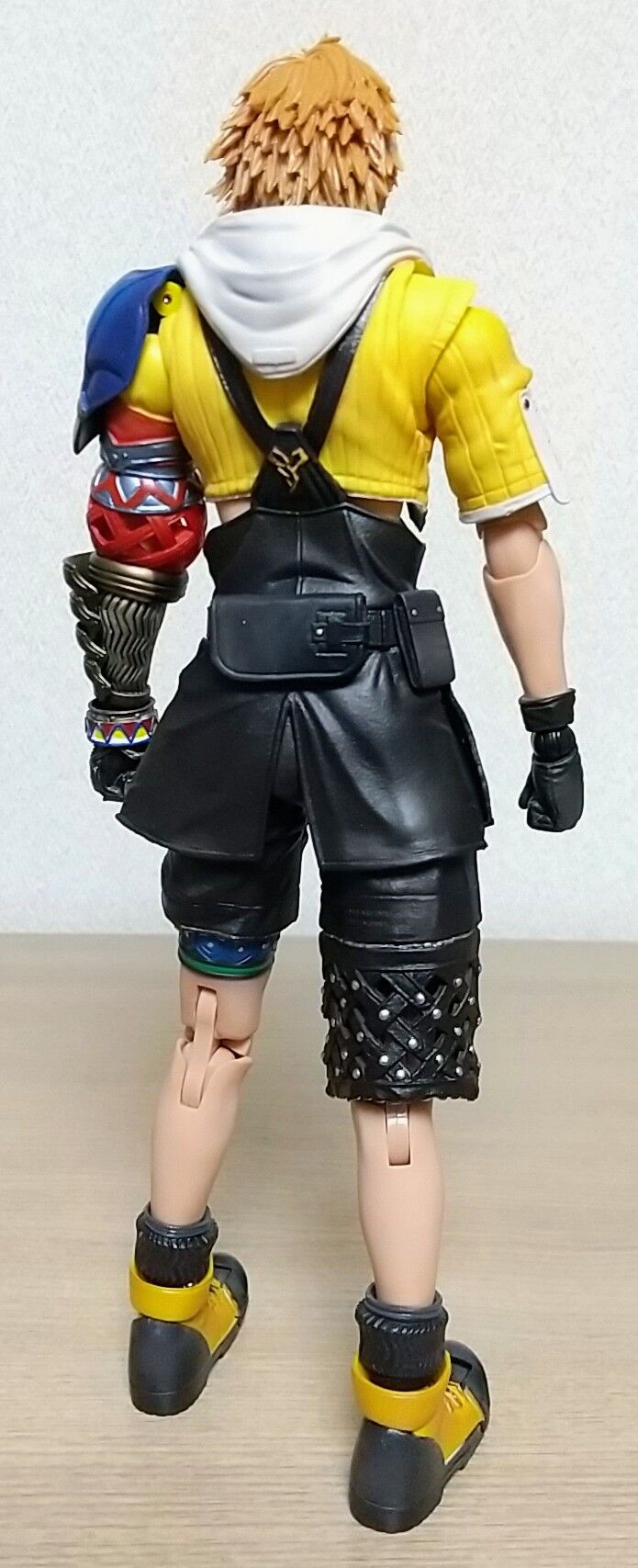 ≪ゲーム≫PLAY ARTS改 ティーダ フィギュア ファイナルファンタジーX PLAY ARTS改 ティーダ | フィギュアレン