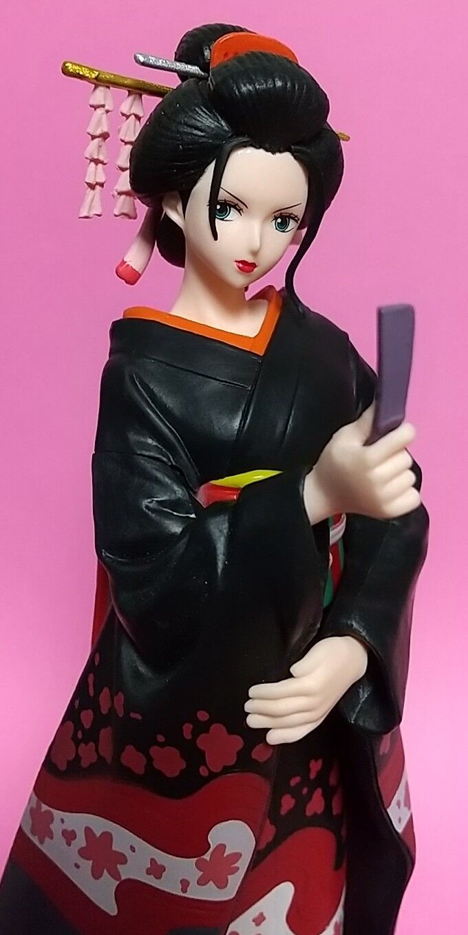 華やかな塗装のおロビのフィギュア ワンピース dxf the grandline lady ワノ国 vol 2 chaos hobby blog