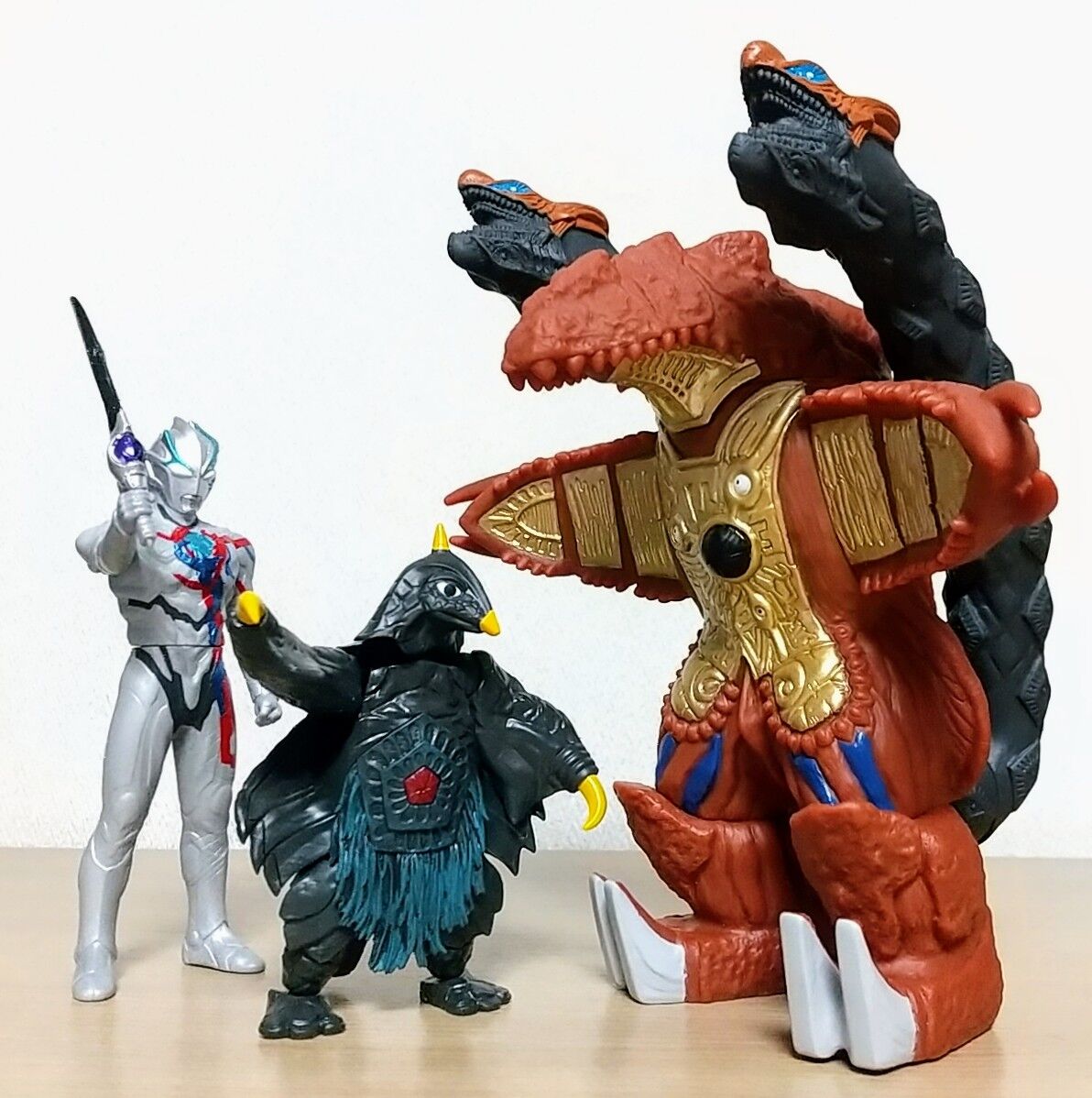 ブレーザー、ブルートゲバルガのセット】ウルトラソフビシリーズ 