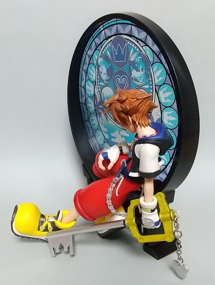 ステンドグラス風の背景パーツ付き】一番くじ KINGDOM HEARTS