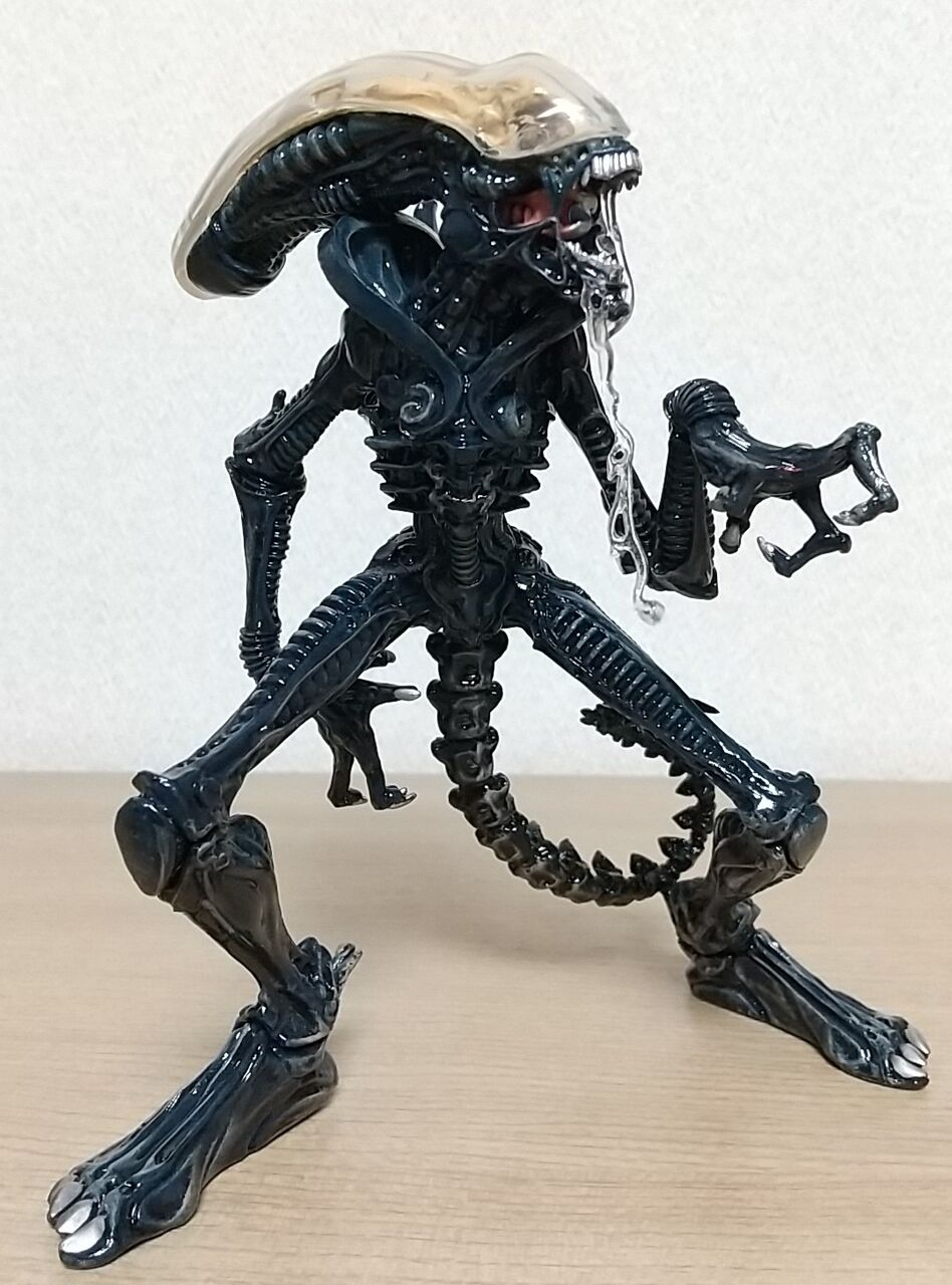 デフォルメされたエイリアンのフィギュア】weta workshop MINI EPICS
