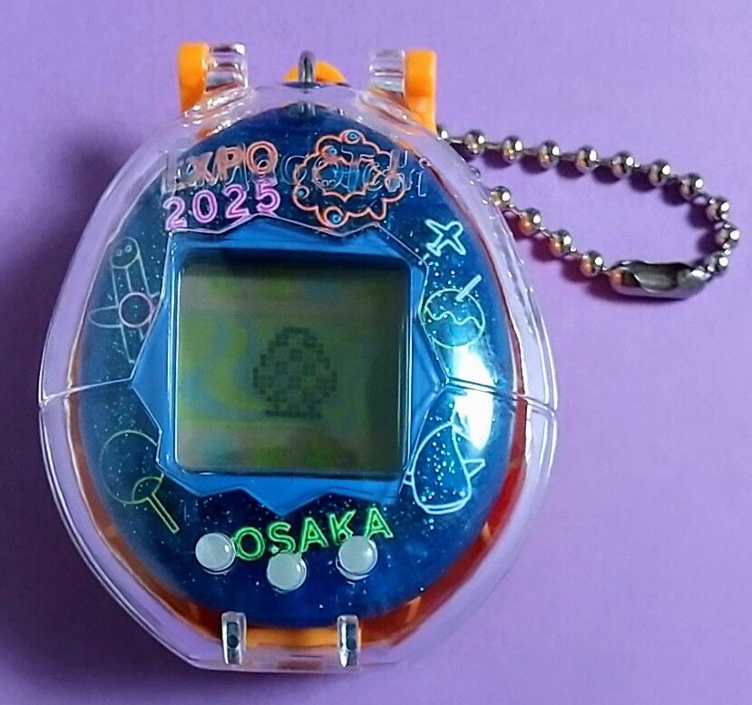 付属のケースはオリジナルたまごっちを収納可能】バンダイ Tamagotchi