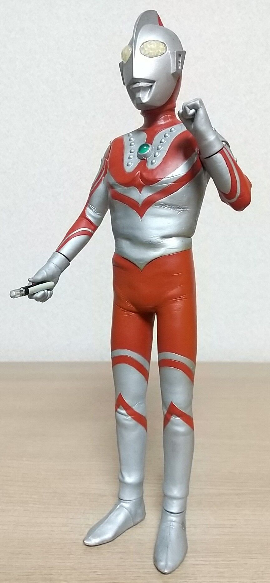 赤い玉とベーターカプセル付き】大怪獣シリーズ 宇宙警備隊長