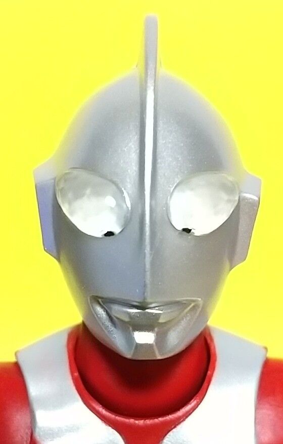ジ*チ様 真骨彫 ウルトラマン 発光ヘッドパーツ＆発光胸部パーツ 真骨彫製法 S.H.Figuarts ウルトラマン レビュー | 散歩する地球人