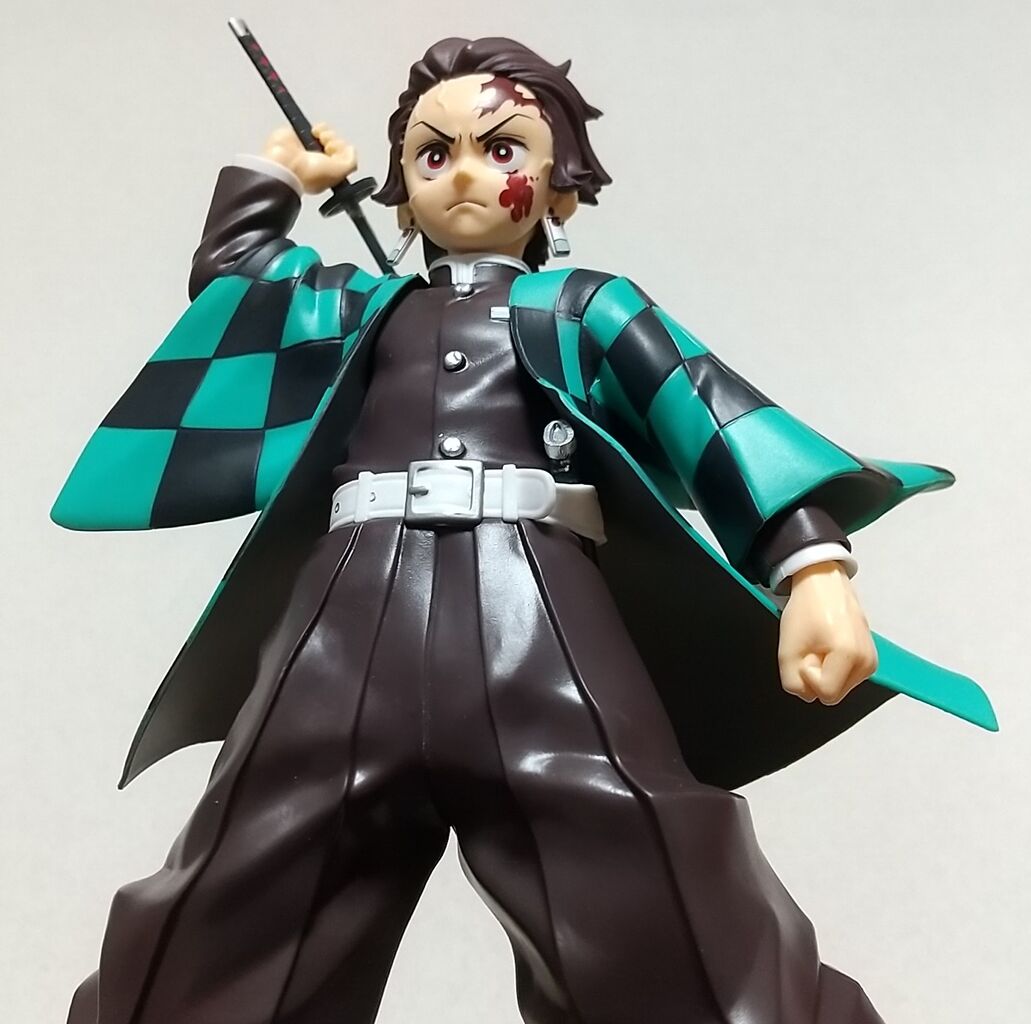 鬼滅の刃 フィギュア 竈門炭治郎 禰豆子 累 3体セット ジオラマ土台 鬼滅の刃 フィギュア 竈門炭治郎 禰豆子 累 3体セット ジオラマ