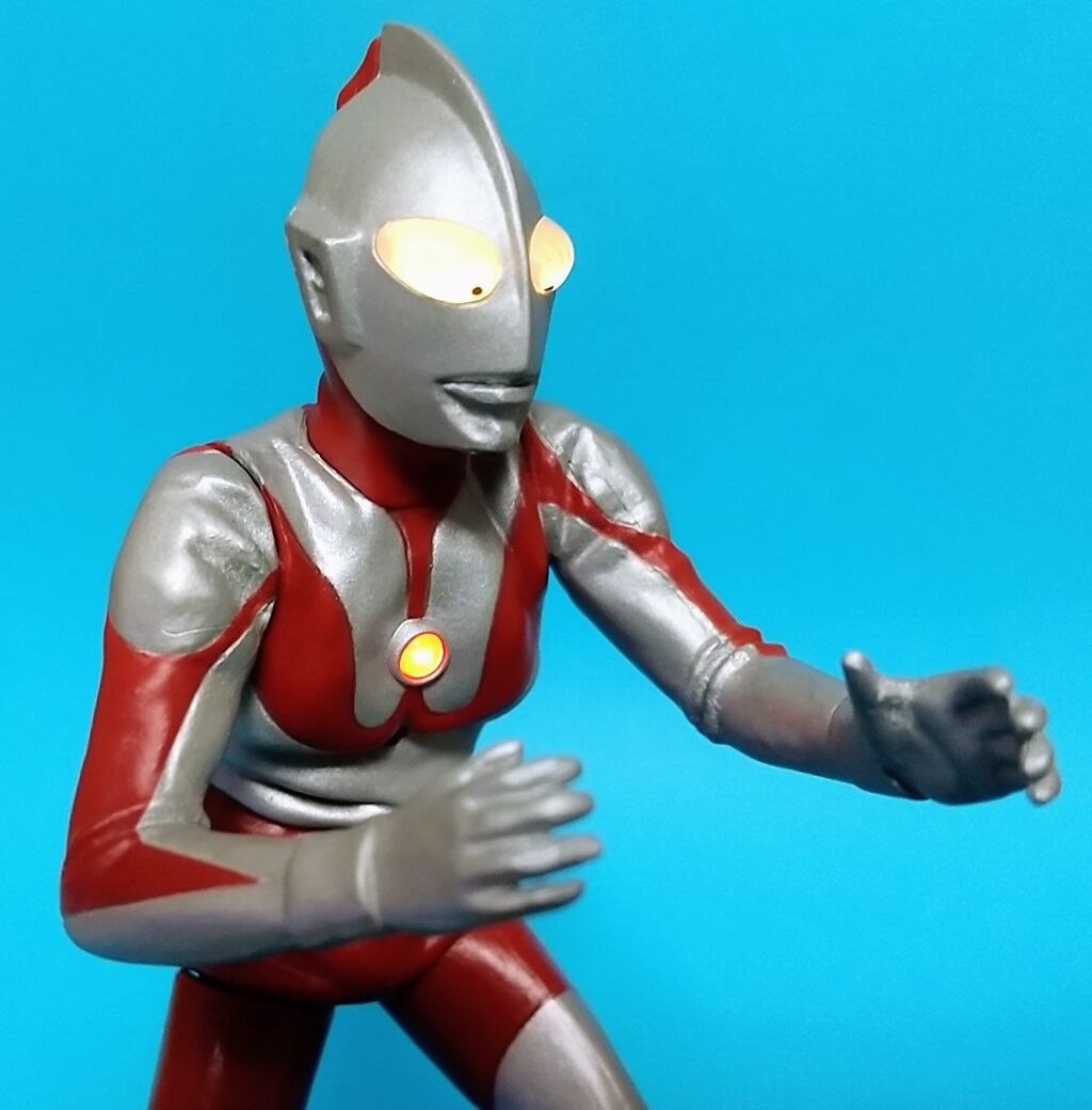 初代ウルトラマンとジェットビートル付き】究極アルティメット