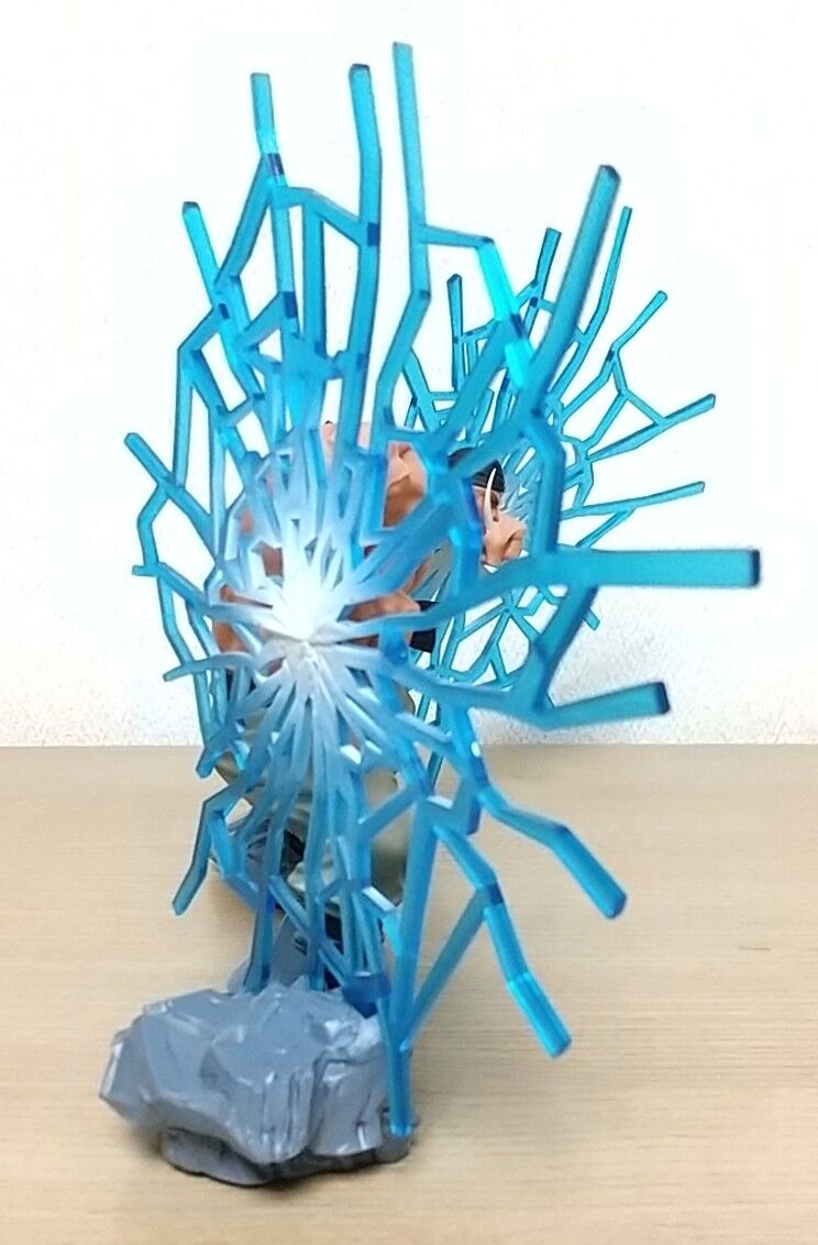 海外限定！白ひげの豪華エフェクトフィギュア】ONE PIECE DXF SPECIAL