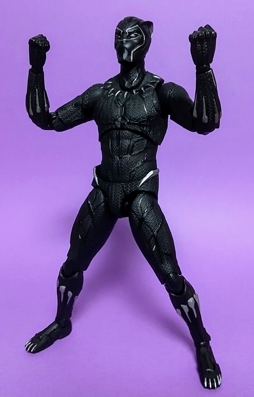 玉座付きでブラックパンサーが再登場!】MAFEX BLACK PANTHER 玉座付きでブラックパンサーが再登場!】MAFEX BLACK PANTHER
