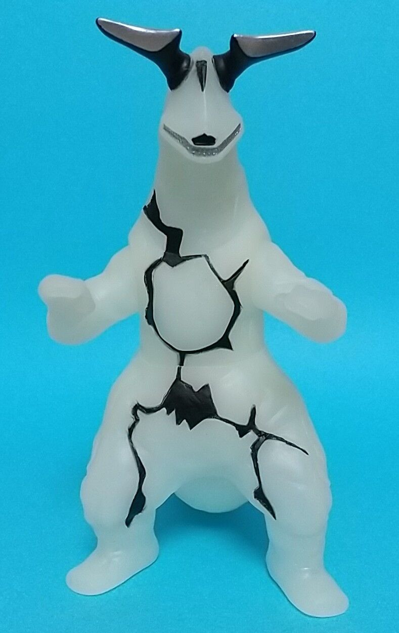ウルサマの会場などで発売中！】ウルトラ怪獣シリーズ エレキング 蓄光