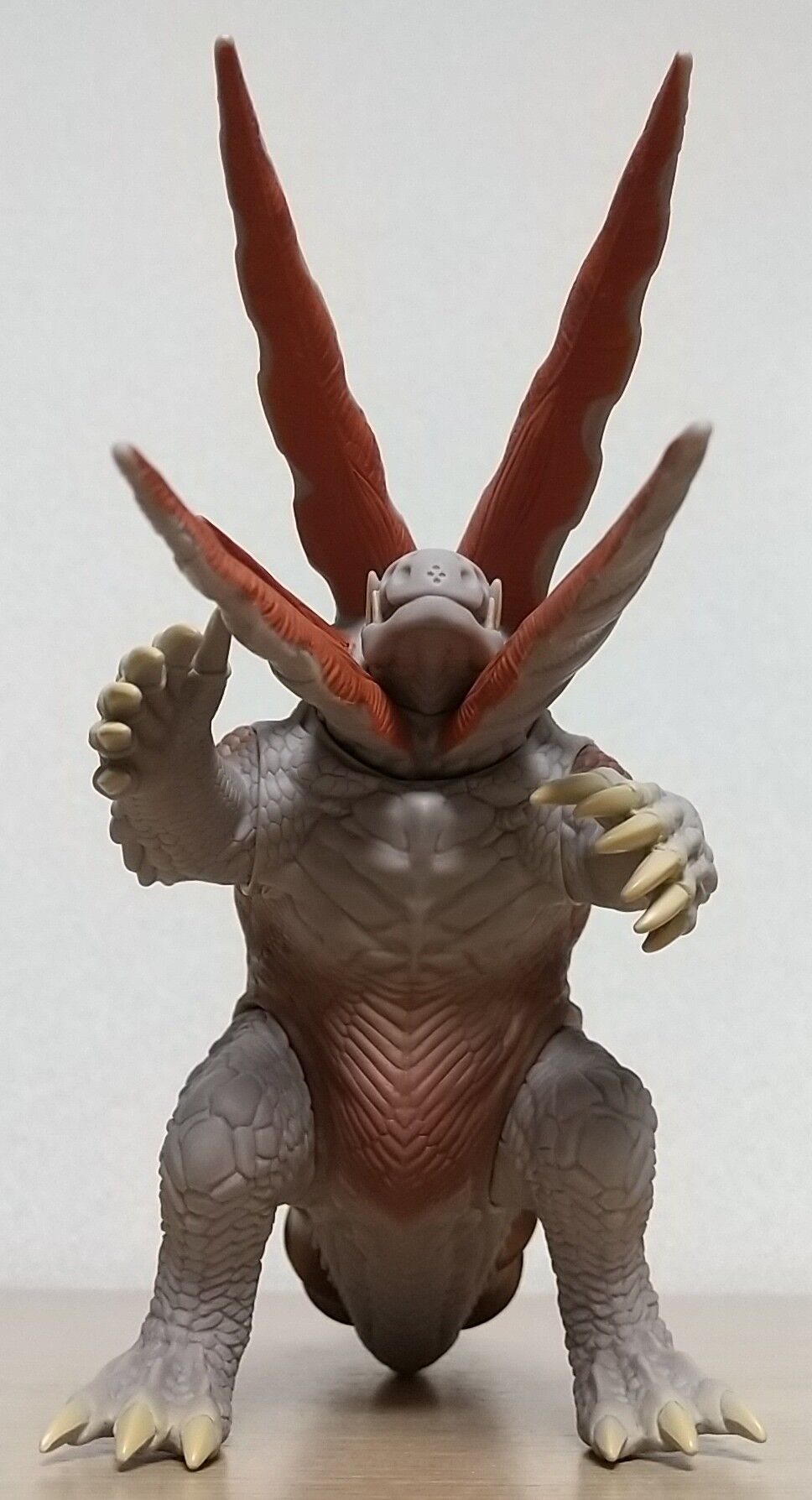 シン・ウルトラマンとネロンガ ガボラのソフビを入手したので紹介だ