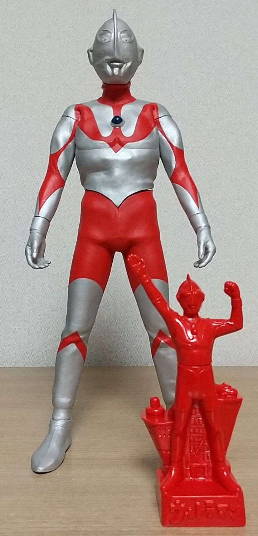 ハンサムタロウエム　ウルトラセブン　新品未開封 ソフビ フィギュア ウルトラマン Yahoo!オークション - ハンサムタロウエム ウルトラセブン