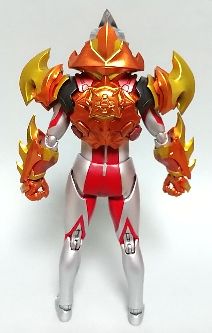 SHFiguarts ウルトラマンアーク ソリスアーマー レッドキングセット Amazon.co.jp: TAMASHII NATIONS S.H.フィギュアーツ