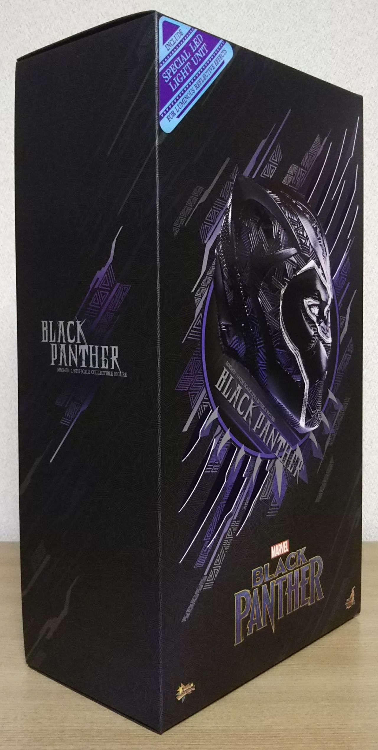 付属のLEDライトユニットで紫色に光る( ☆∀☆)】ムービー