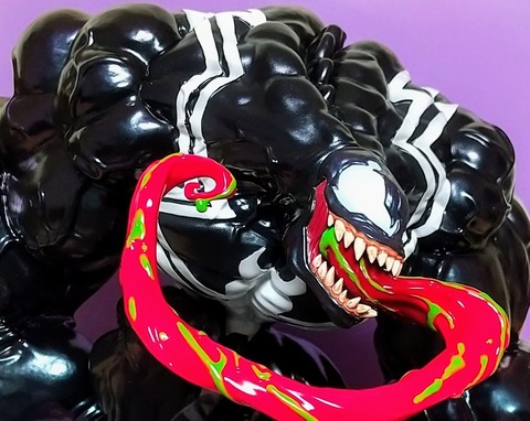 ARTFX アーティストシリーズ ヴェノム Armed & Dangerous Amazon.com: Marvel Universe: Venom -Armed & Dangerous- ARTFX