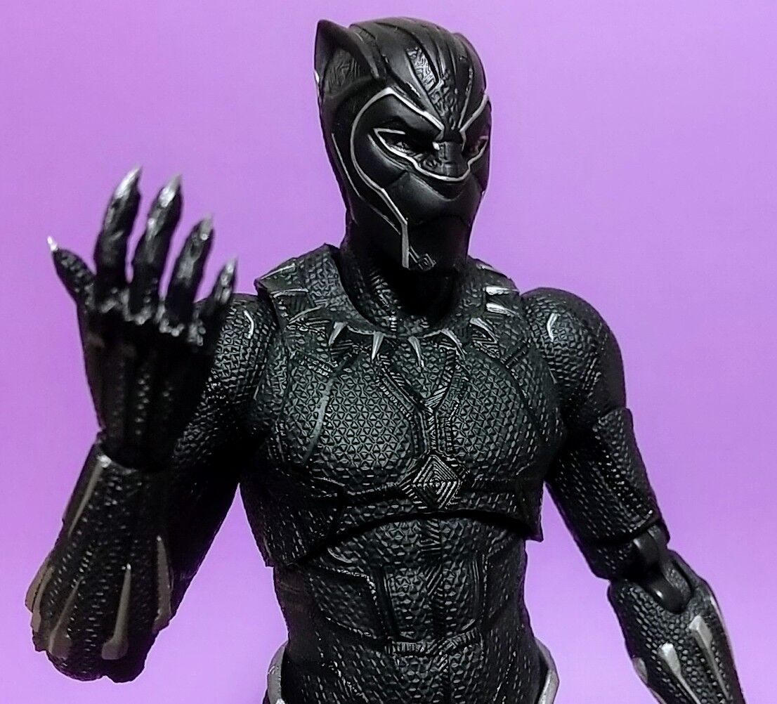 玉座付きでブラックパンサーが再登場!】MAFEX BLACK PANTHER 玉座付きでブラックパンサーが再登場!】MAFEX BLACK PANTHER