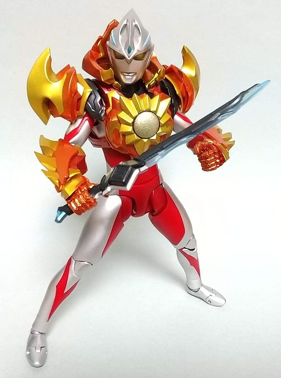 太陽の鎧！】S.H.Figuarts ソリスアーマー(ウルトラマンアーク
