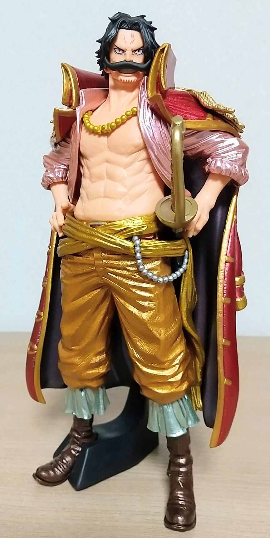 ワンピース KING OF ARTIST ロジャー　60個セット Amazon.co.jp: BANPRESTO ONE PIECE King of Artist THE GOL D