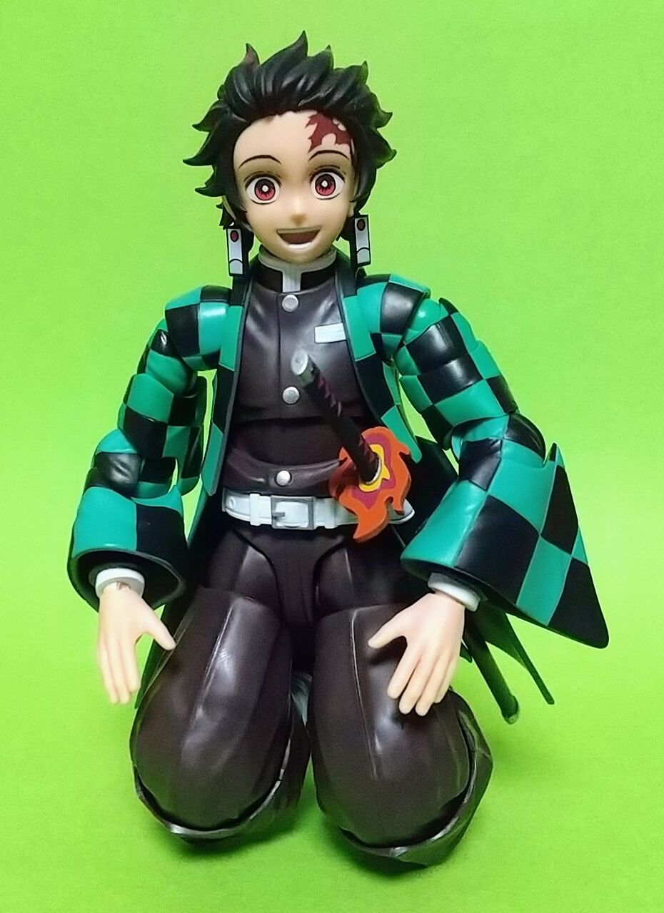 煉獄杏寿郎の鍔の日輪刀も付属】鬼滅の刃 S.H.Figuarts 竈門炭