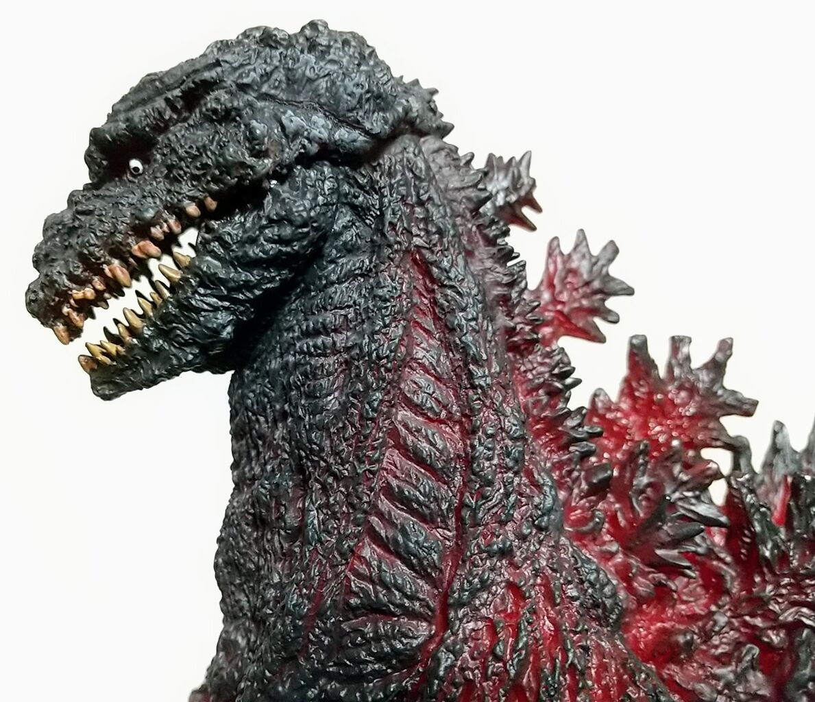 全身が赤く発光!】東宝30cmシリーズ 酒井ゆうじ造形 全身が赤く発光!】東宝30cmシリーズ 酒井ゆうじ造形