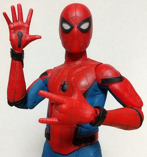MARVEL - NECA スパイダーマン ホームカミング1/4スケールアクションフィギュア Amazon.co.jp: (NECA) NECA スパイダーマン：ホームカミング 1/4