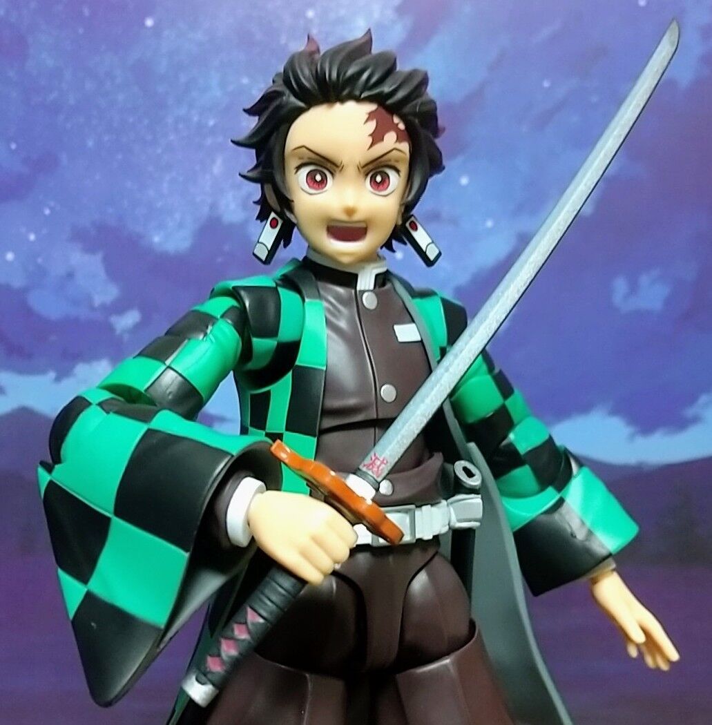 Figuarts 竈門炭治郎 煉獄鍔ver Figuarts mini 竈門炭治郎(煉獄杏寿郎の鍔の日輪刀Ver.)｜アニメ