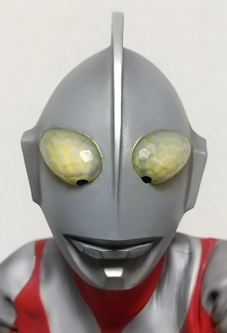ウルトラマンの日！目とカラータイマーの明るさをリモコンで調節】G3