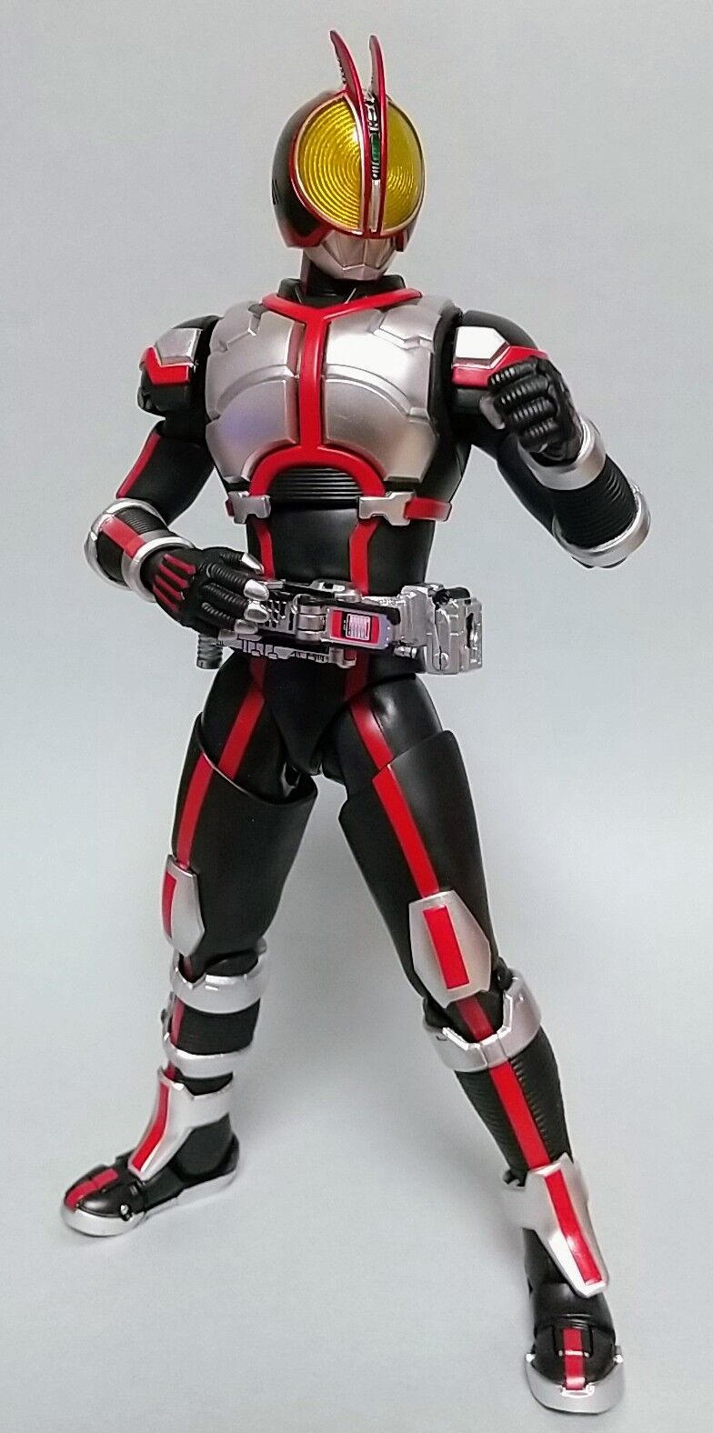 S.H.Figuarts 真骨彫製法 仮面ライダーファイズ ...+iselamendezagenda.mx