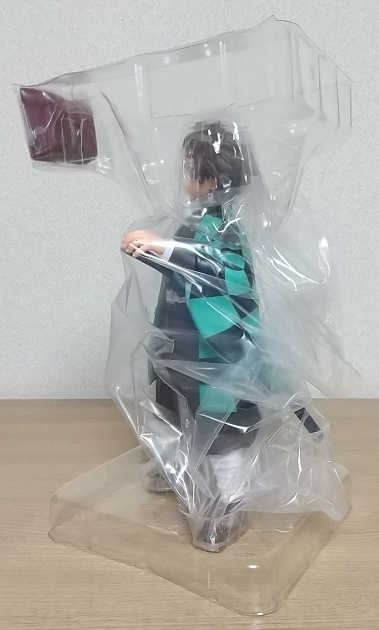 BANPRESTO - 鬼滅の刃　炭治郎　グランディスタ Amazon | バンプレスト 鬼滅の刃 Grandista-KAMADO TANJIRO