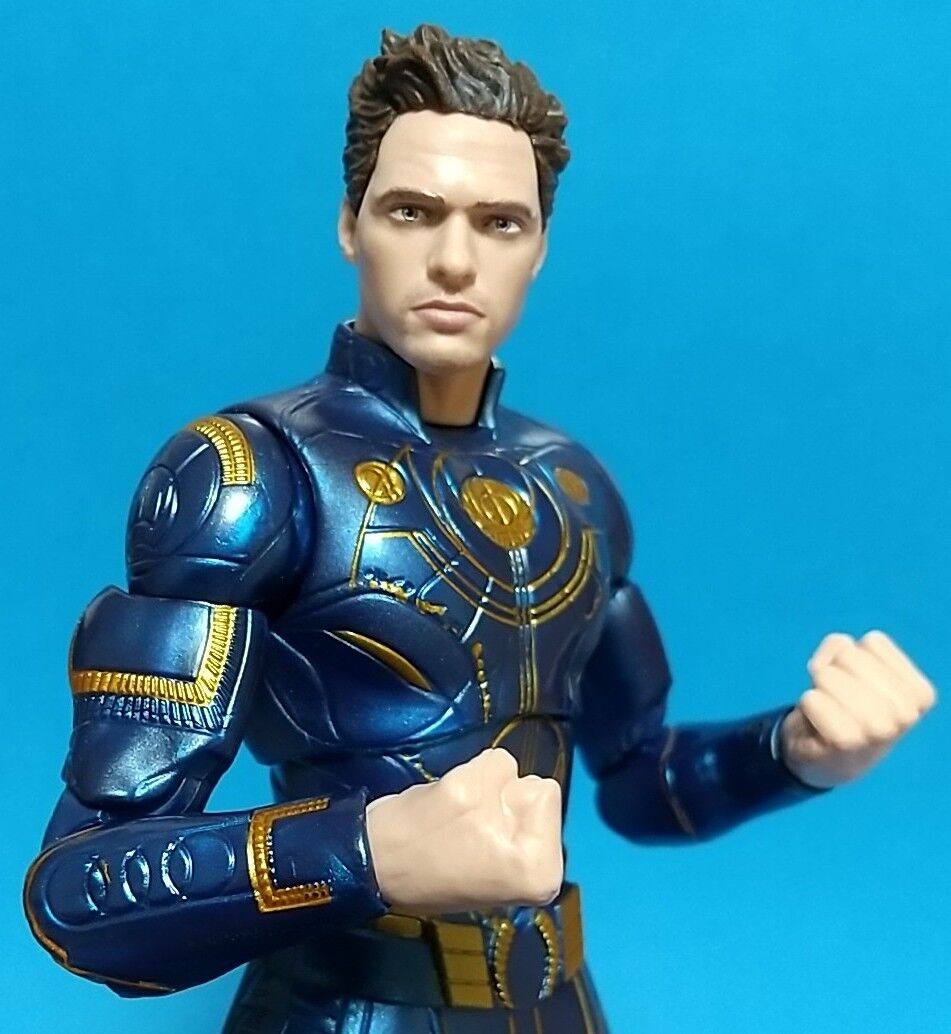 地球滅亡に立ち上がる新たなヒーローチーム!アベンジャーズ映画