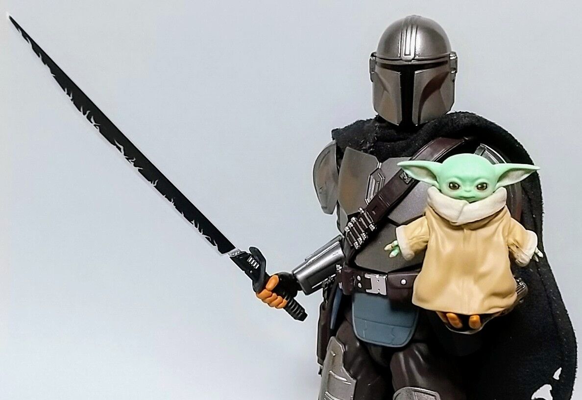 ダークセイバーやグローグなど豊富な付属品】MAFEX THE ダークセイバーやグローグなど豊富な付属品】MAFEX THE