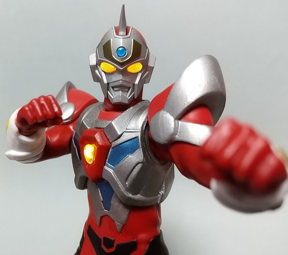 Amazon.co.jp: アルティメットルミナス 円谷プロ ヒーロー