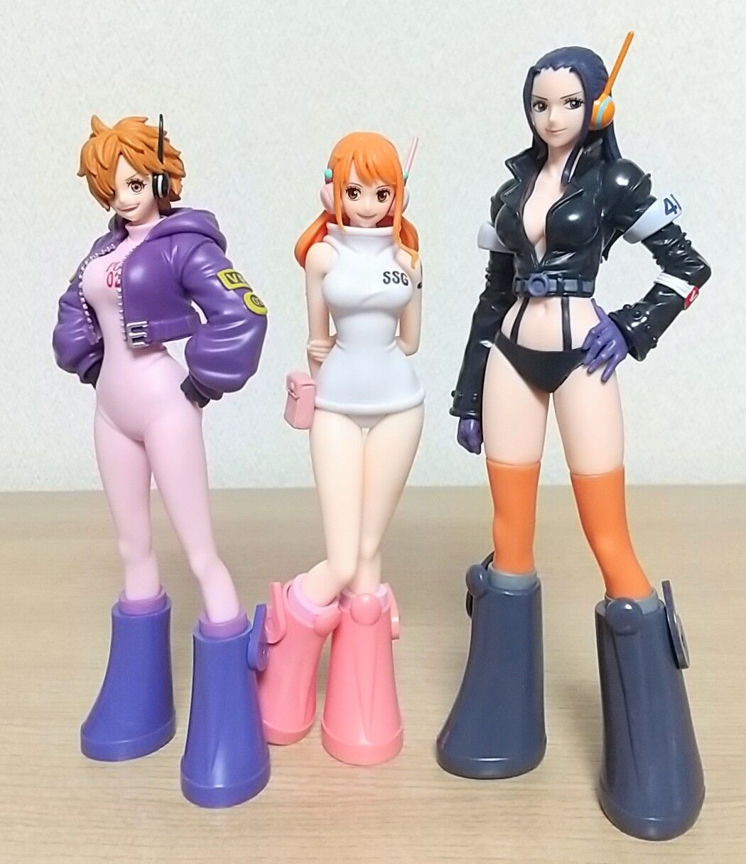 ワンピース 細長い ナミ エッグヘッド服 フィギュア 売買された