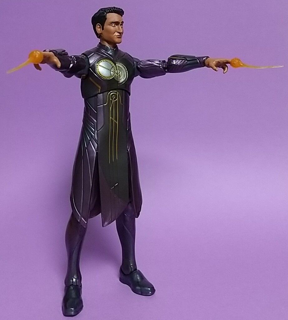 地球滅亡に立ち上がる新たなヒーローチーム！アベンジャーズ映画