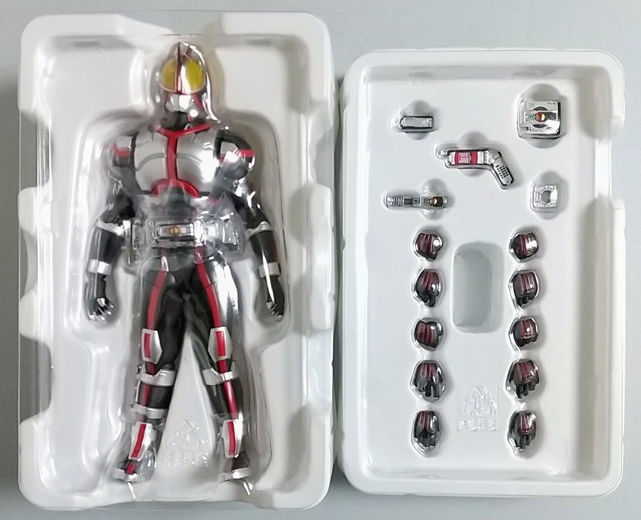 S.H.Figuarts(真骨彫製法) 仮面ライダーファイズ、仮面ライダー