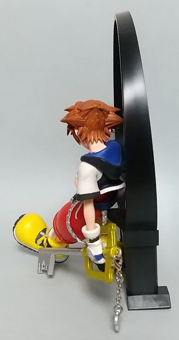 ステンドグラス風の背景パーツ付き】一番くじ KINGDOM HEARTS -Linking