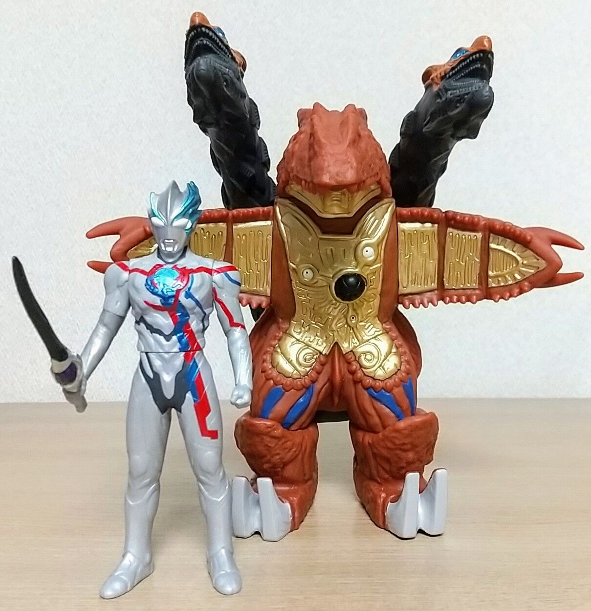 ブレーザー、ブルートゲバルガのセット】ウルトラソフビシリーズ 