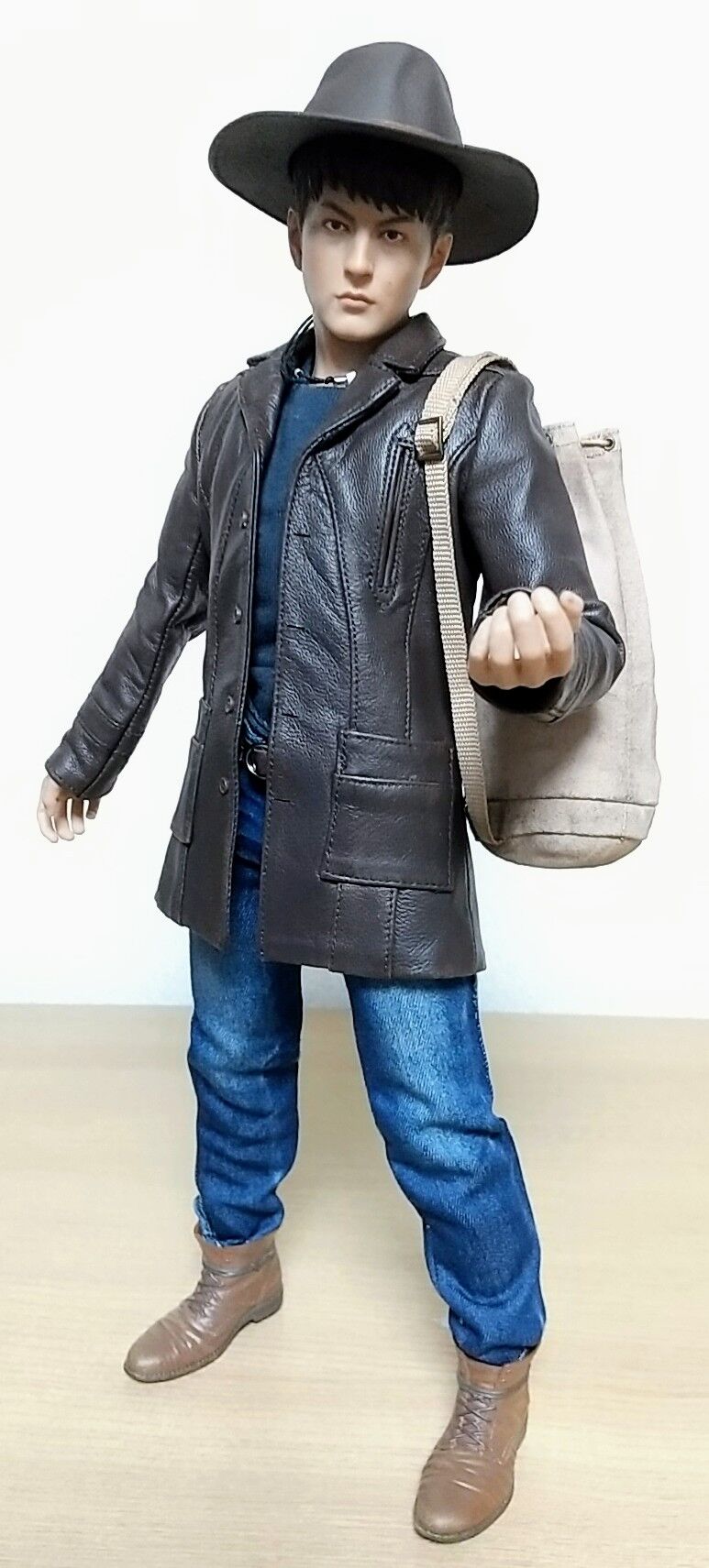 ウルトラマンオーブのクレナイガイの1/6スケールフィギュア