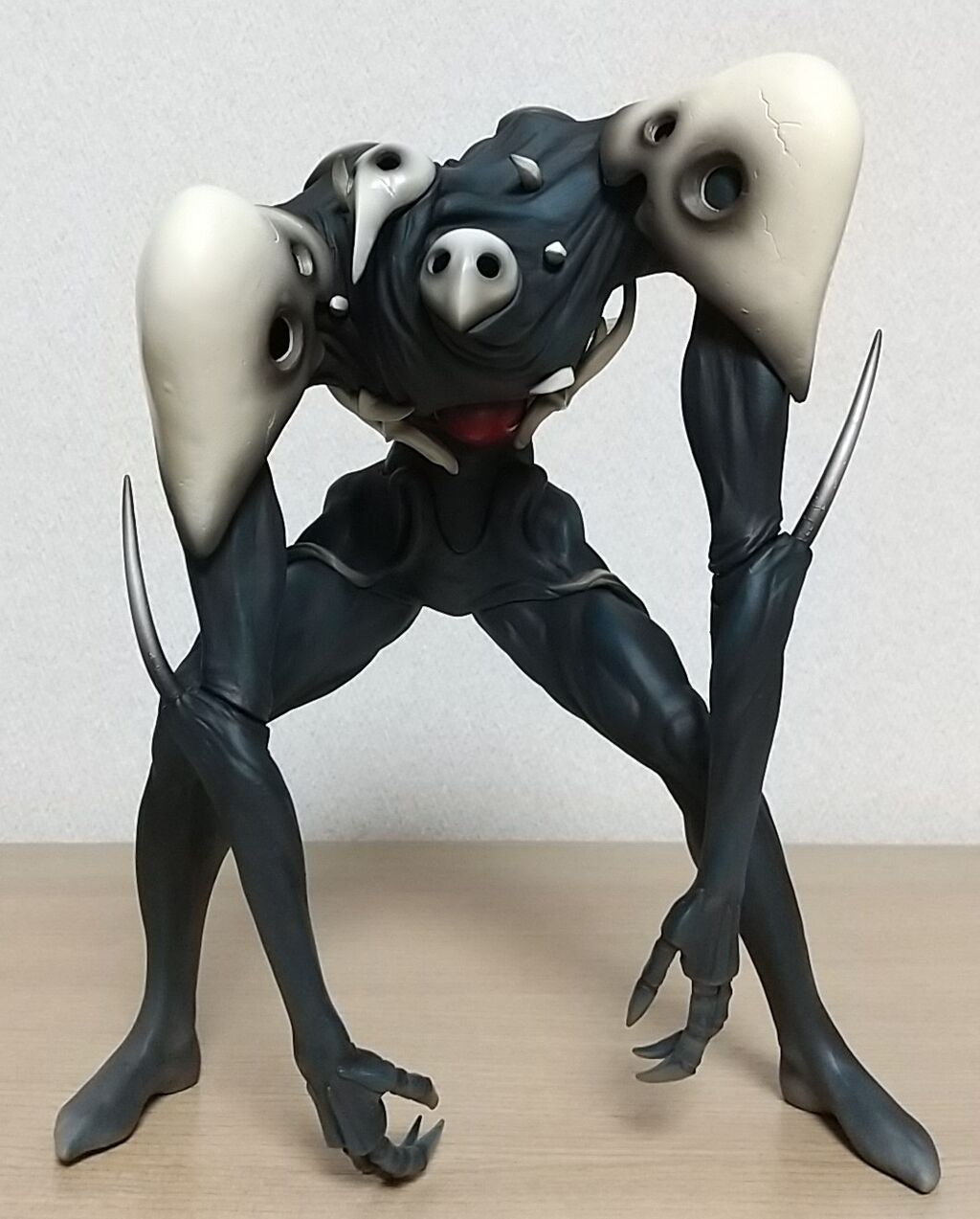 エヴァンゲリオン 限定 キューブリック フィギュア 第4の使徒