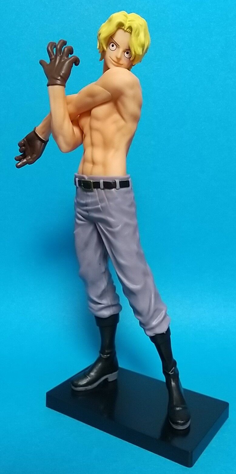上半身裸のサボのフィギュア The Naked 17 One Piece Body Calendar Vol 3 B Chaos Hobby Blog