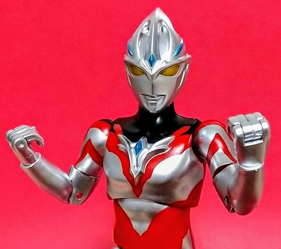 ウルトラアクションフィギュア ウルトラマンアーク ソリス＆ルーナ
