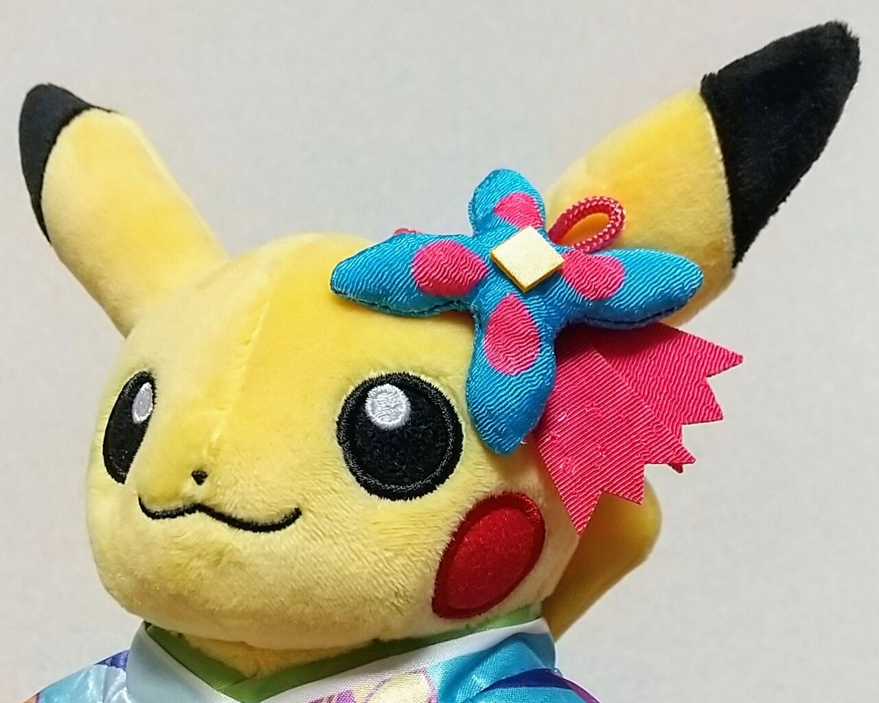 金沢のお土産にぴったり♪】ぬいぐるみ 加賀着物のピカチュウ