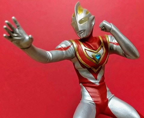 ウルトラマンガイア 英雄勇像 フィギュア V1 V2 ウルトラマンガイア 英雄勇像 ウルトラマンガイア（V1・V2）｜タイトー